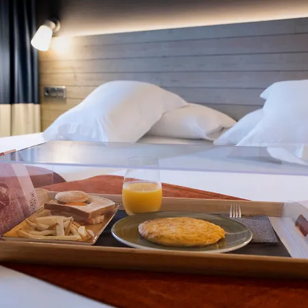 Avenida Hotel 3*