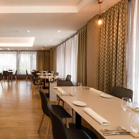 Avenida Hotell A Coruña