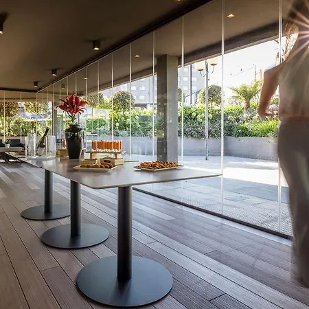 Otel Avenida 3*