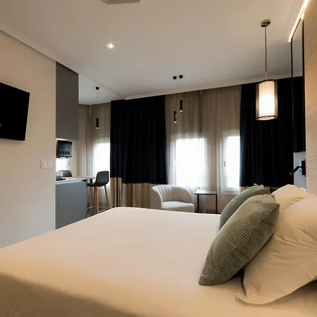 Avenida Hotel 3*