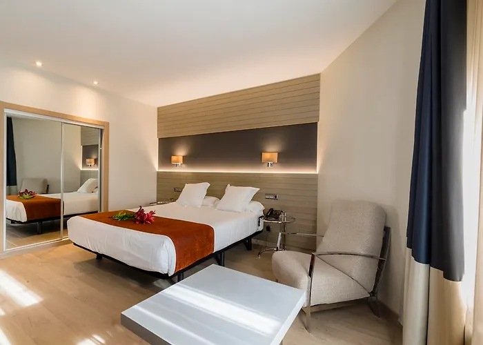 Hotell Avenida 3*